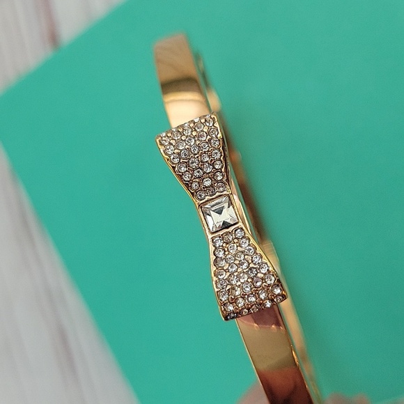 KATE SPADE Elegant Gold Bow Bracelet - Picture 5 of 5